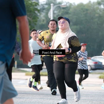 Runner Photo 6784143