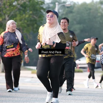 Runner Photo 6784156