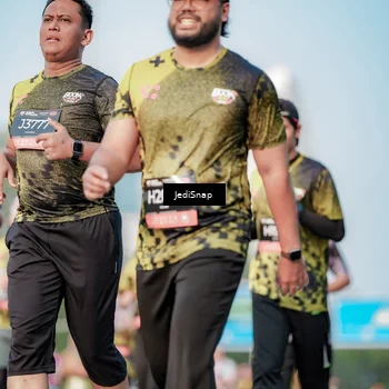 Runner Photo 6784193