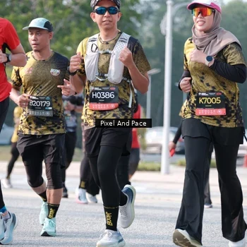 Runner Photo 6784203