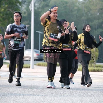 Runner Photo 6784212