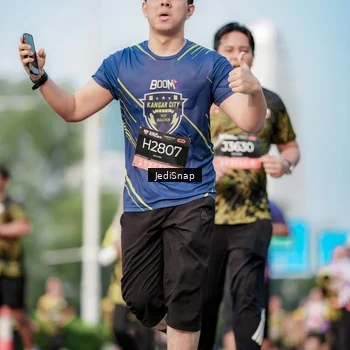 Runner Photo 6784216