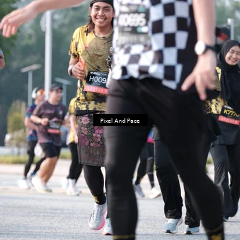 Runner Photo 6784250