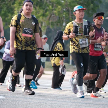 Runner Photo 6784304