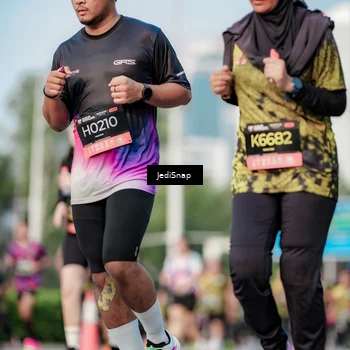 Runner Photo 6784350