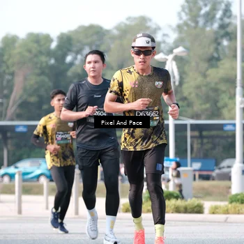 Runner Photo 6784352