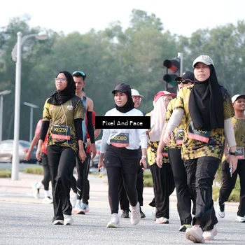 Runner Photo 6784388