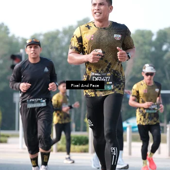 Runner Photo 6784393