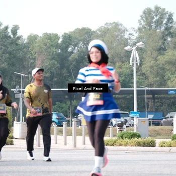 Runner Photo 6784397