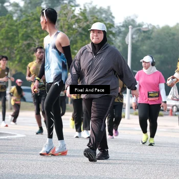 Runner Photo 6784422