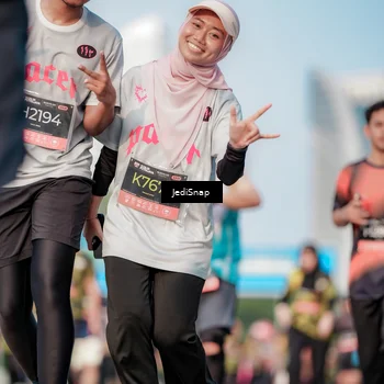 Runner Photo 6784544