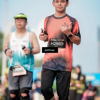 Runner Photo 6784573