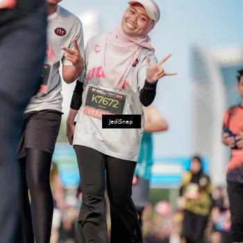Runner Photo 6784575