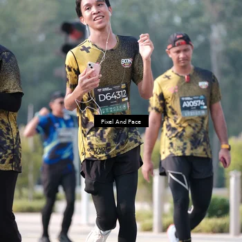 Runner Photo 6784598