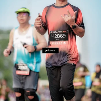 Runner Photo 6784649