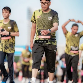 Runner Photo 6784700