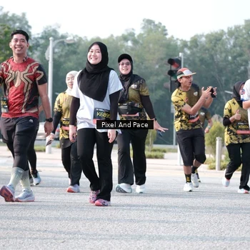 Runner Photo 6784724
