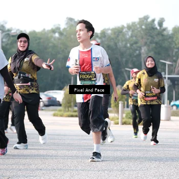 Runner Photo 6784733
