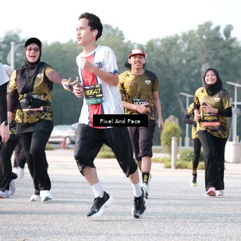 Runner Photo 6784736