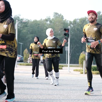 Runner Photo 6784748