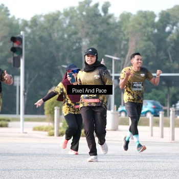 Runner Photo 6784811