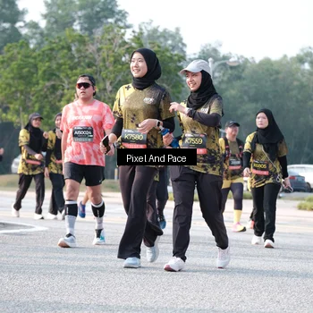 Runner Photo 6784812