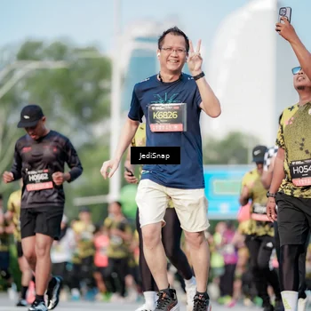 Runner Photo 6784858