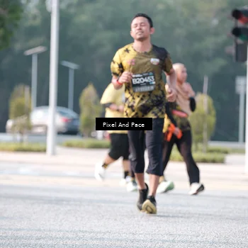 Runner Photo 6784923