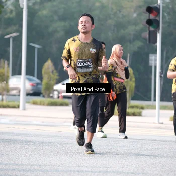 Runner Photo 6784942