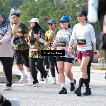 Runner Photo 6785063
