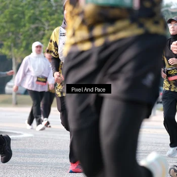 Runner Photo 6785066