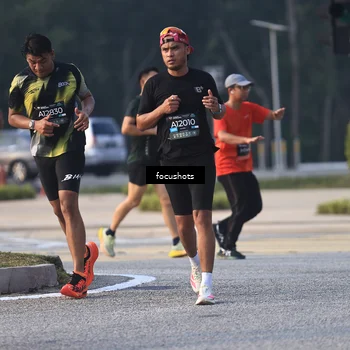 Runner Photo 6785156