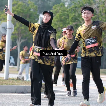 Runner Photo 6785242