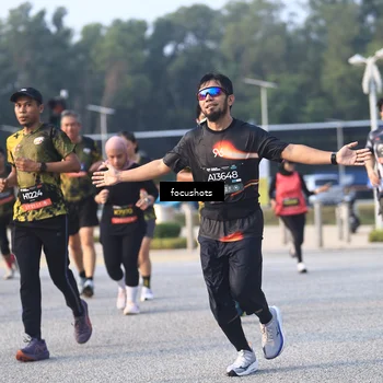 Runner Photo 6785301
