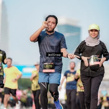 Runner Photo 6785410