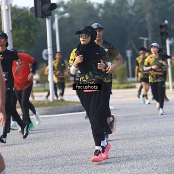 Runner Photo 6785431
