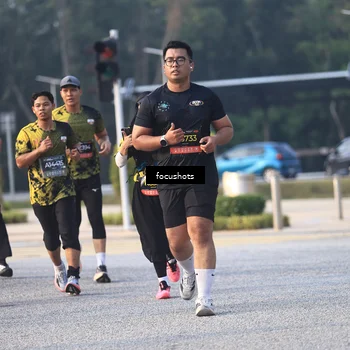 Runner Photo 6785444