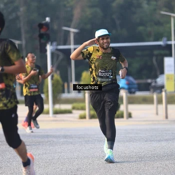 Runner Photo 6785466
