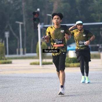 Runner Photo 6785469