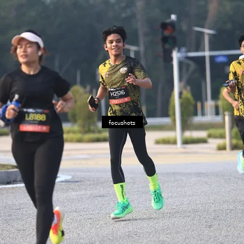 Runner Photo 6785479