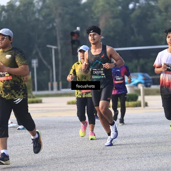 Runner Photo 6785512