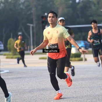 Runner Photo 6785524