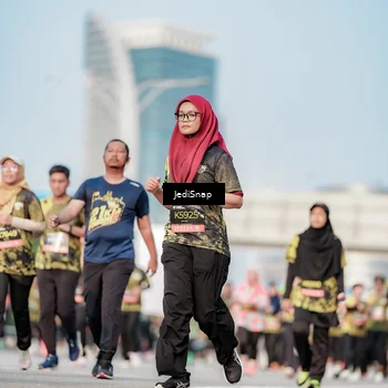 Runner Photo 6785575