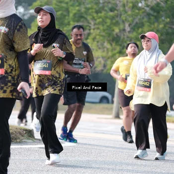 Runner Photo 6785591