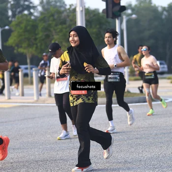 Runner Photo 6785625