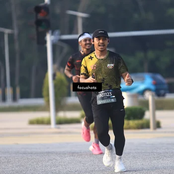Runner Photo 6785689