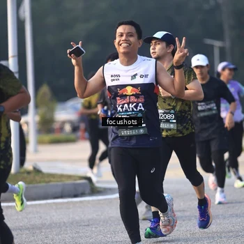 Runner Photo 6785713