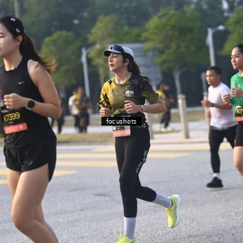 Runner Photo 6785725