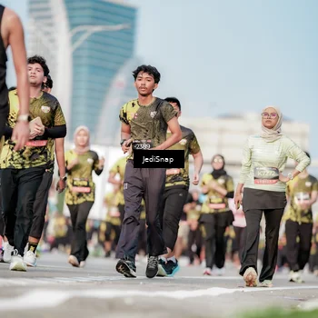 Runner Photo 6785998