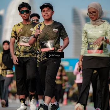 Runner Photo 6786102